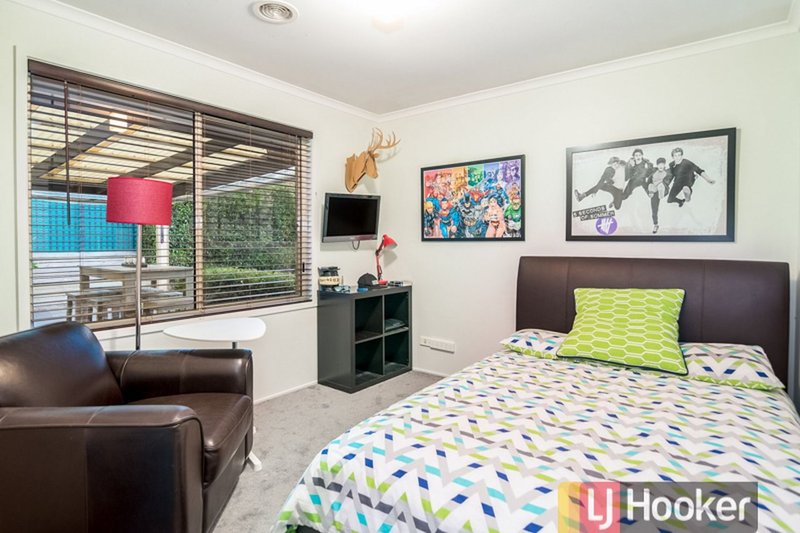 Photo - 60 Astley Wynd, Lynbrook VIC 3975 - Image 12