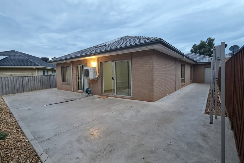 Photo - 60 Beachview Parade, Point Cook VIC 3030 - Image 13