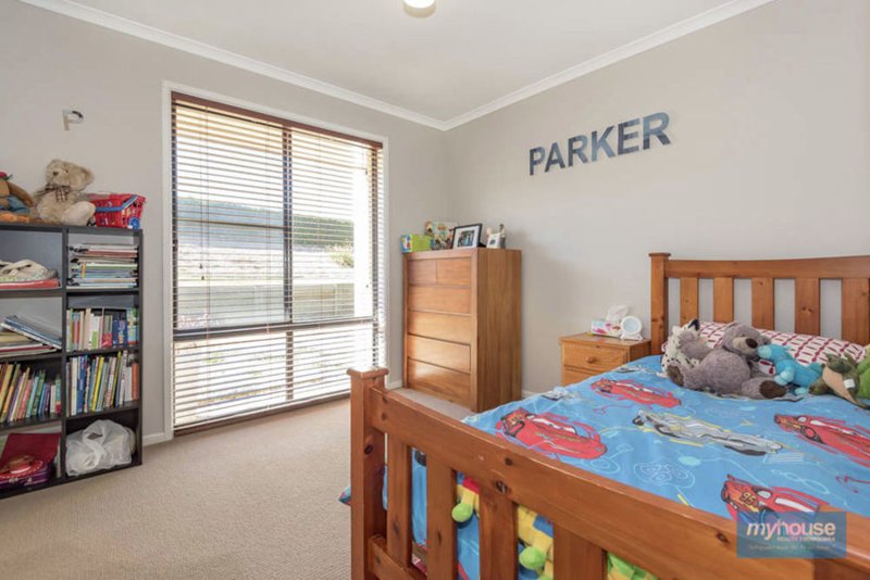 Photo - 60 Beauly Drive, Top Camp QLD 4350 - Image 11