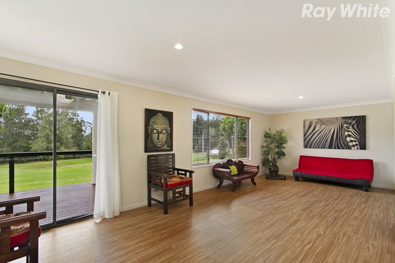 Photo - 60 Broadwater Dr , Saratoga NSW 2251 - Image 8