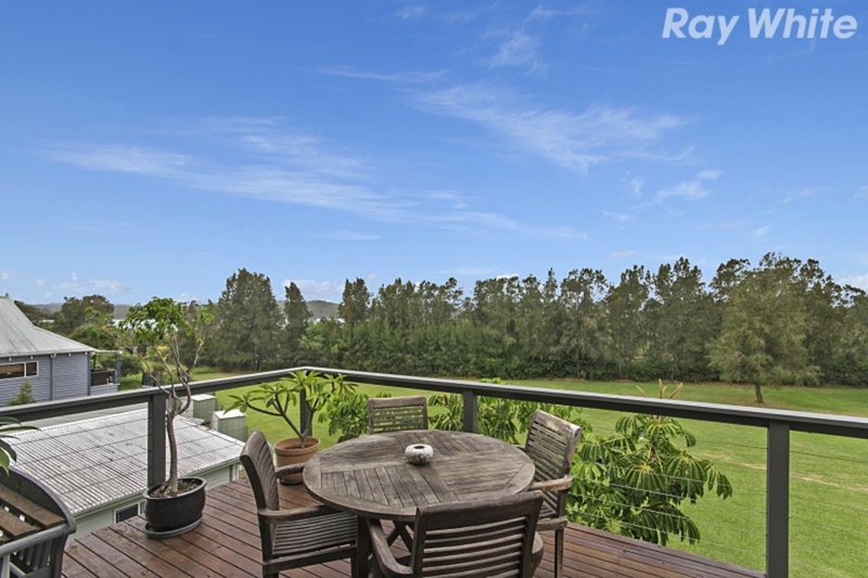 Photo - 60 Broadwater Dr , Saratoga NSW 2251 - Image 11