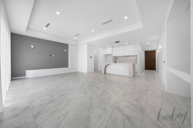 Photo - 60 Burrawang Loop, Mickleham VIC 3064 - Image 7