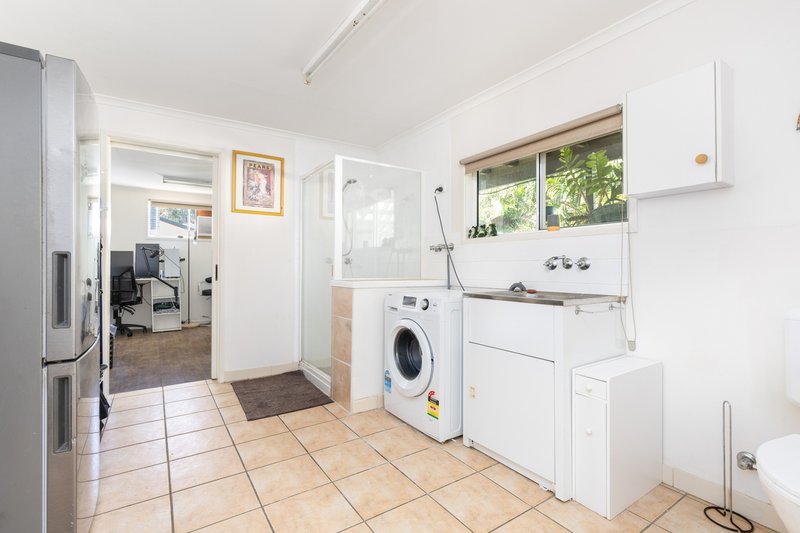 Photo - 60 Campbell Street, Emerald QLD 4720 - Image 19