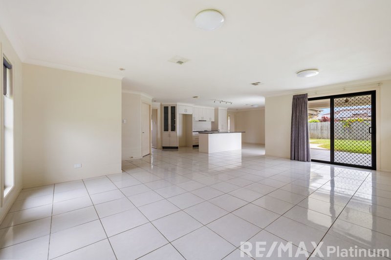 Photo - 60 Cardinal Circuit, Caboolture QLD 4510 - Image 4