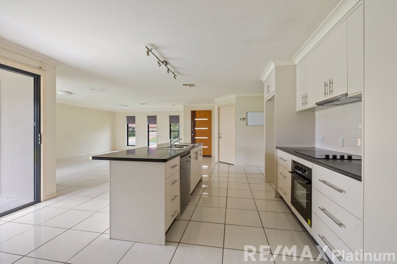 Photo - 60 Cardinal Circuit, Caboolture QLD 4510 - Image 7