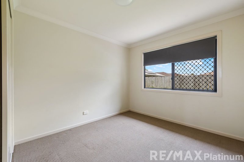 Photo - 60 Cardinal Circuit, Caboolture QLD 4510 - Image 13