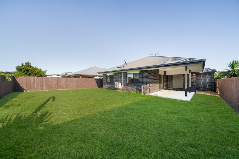 Photo - 60 Carson Circuit, Mango Hill QLD 4509 - Image 2