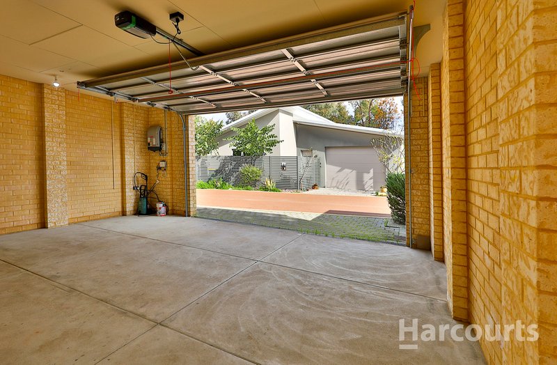 Photo - 60 Cassowary Crescent, Coodanup WA 6210 - Image 28