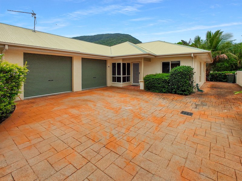 60 Cedar Road, Palm Cove QLD 4879