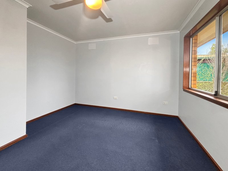 Photo - 60 Clifton Boulevard, Griffith NSW 2680 - Image 9