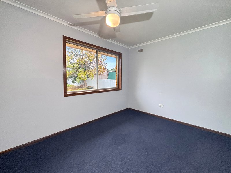 Photo - 60 Clifton Boulevard, Griffith NSW 2680 - Image 10