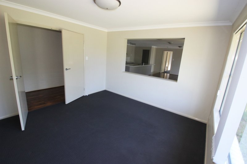 Photo - 60 Constitution Drive, Cameron Park NSW 2285 - Image 8