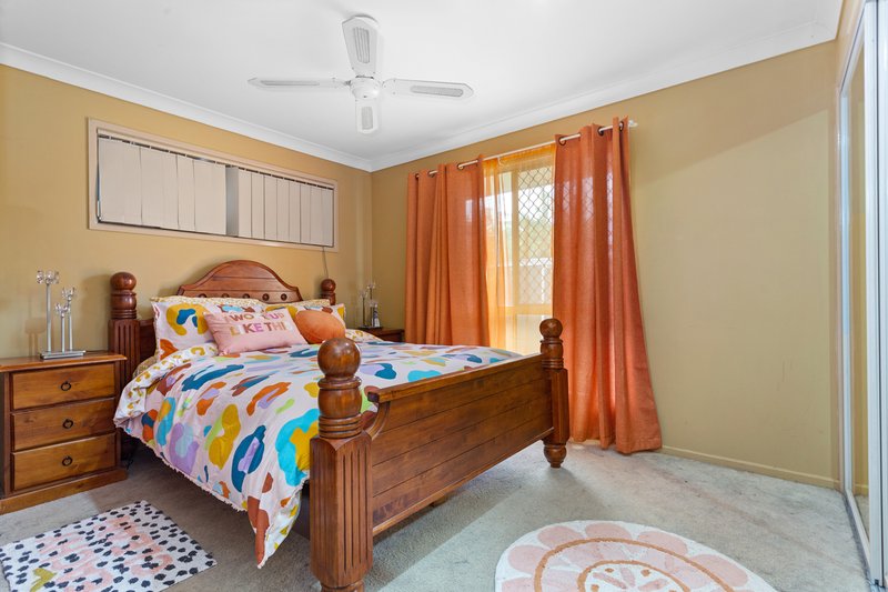 Photo - 60 Copperfield Dr , Eagleby QLD 4207 - Image 9