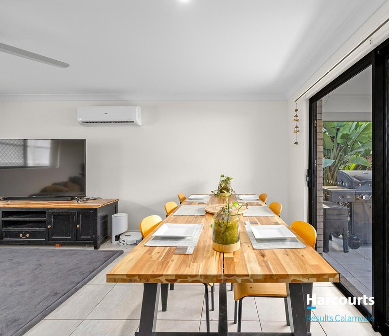 Photo - 60 Crewes Cres , Redbank Plains QLD 4301 - Image 4