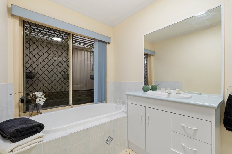 Photo - 60 Dampier Crescent, Drewvale QLD 4116 - Image 10
