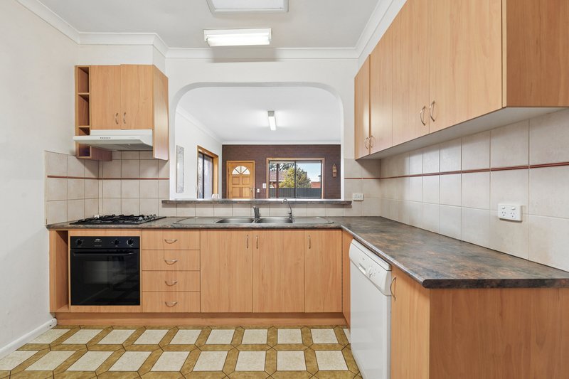 Photo - 60 Darebin Boulevard, Reservoir VIC 3073 - Image 5
