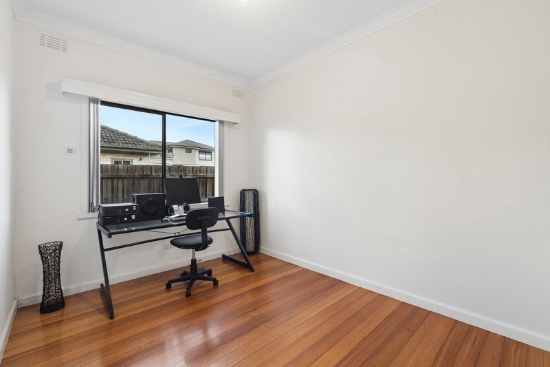 Photo - 60 Darebin Boulevard, Reservoir VIC 3073 - Image 12
