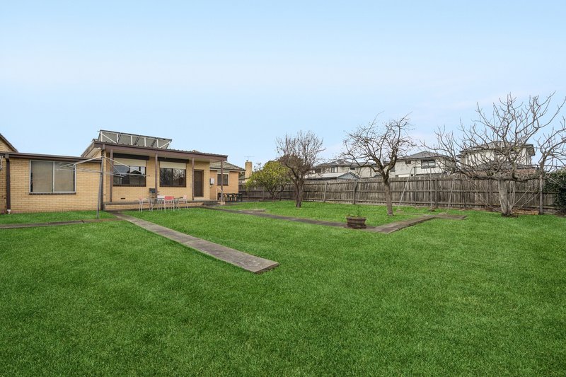 Photo - 60 Darebin Boulevard, Reservoir VIC 3073 - Image 15