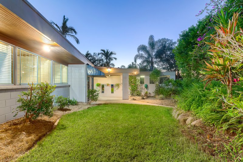 Photo - 60 Davidson Street, Newmarket QLD 4051 - Image 17