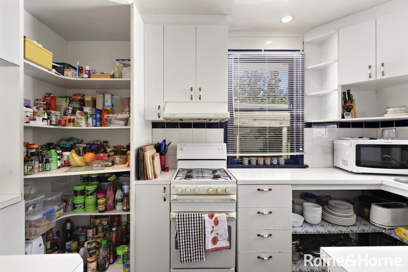 Photo - 60 Donald Road, Karabar NSW 2620 - Image 6