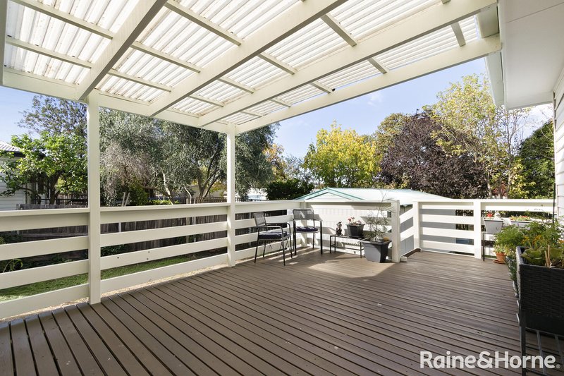 Photo - 60 Donald Road, Karabar NSW 2620 - Image 9