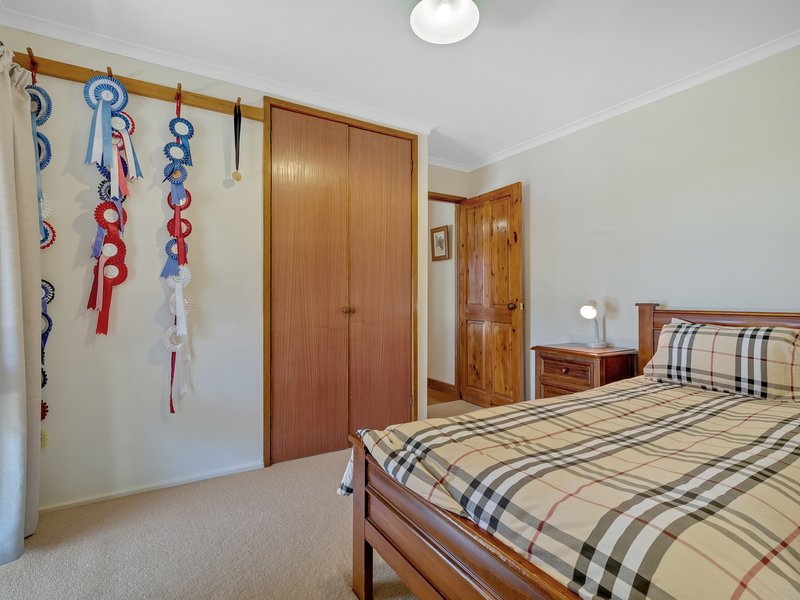 Photo - 60 Duncans Lane, Diggers Rest VIC 3427 - Image 9