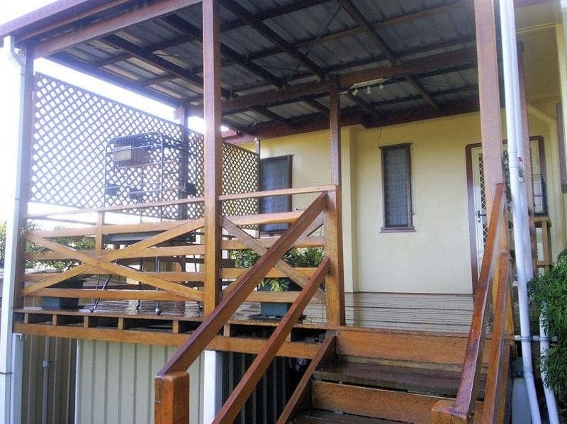 Photo - 60 Elizabeth Street, South Gladstone QLD 4680 - Image 11