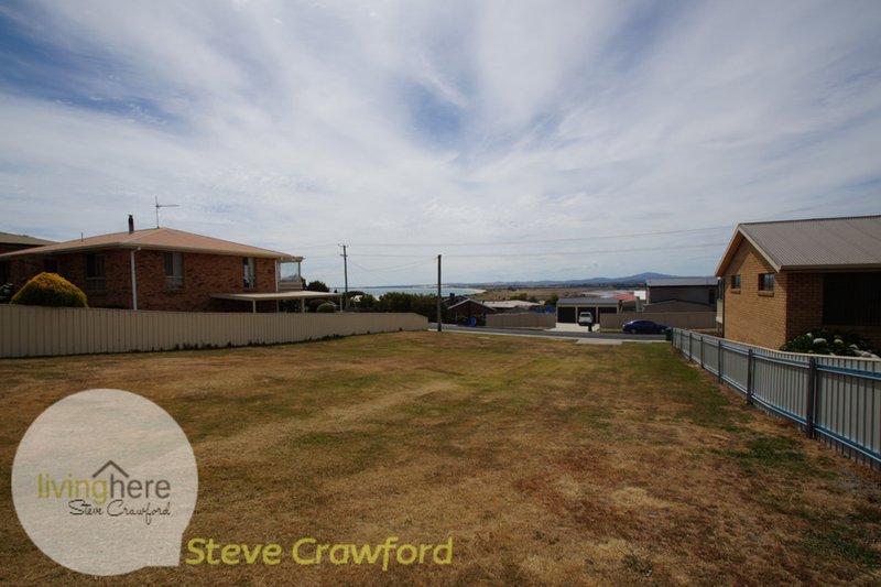 Photo - 60 Emma Street, Bridport TAS 7262 - Image 4