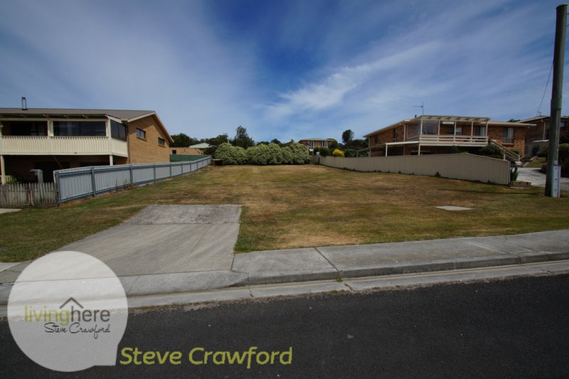 Photo - 60 Emma Street, Bridport TAS 7262 - Image 5