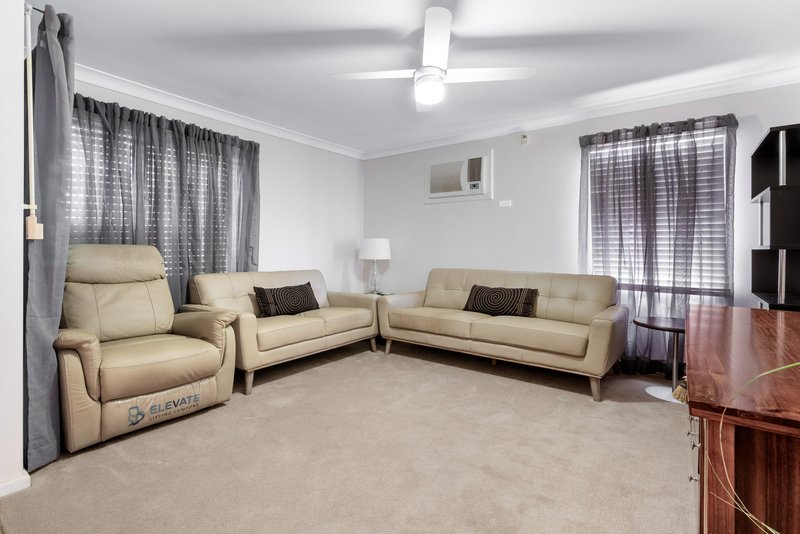 Photo - 60 Eucalyptus Drive, Macquarie Fields NSW 2564 - Image 5