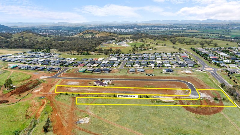 Photo - 60 Evesham Circuit, Tamworth NSW 2340 - Image 4