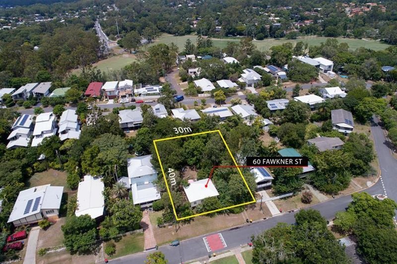 60 Fawkner Street, Chapel Hill QLD 4069