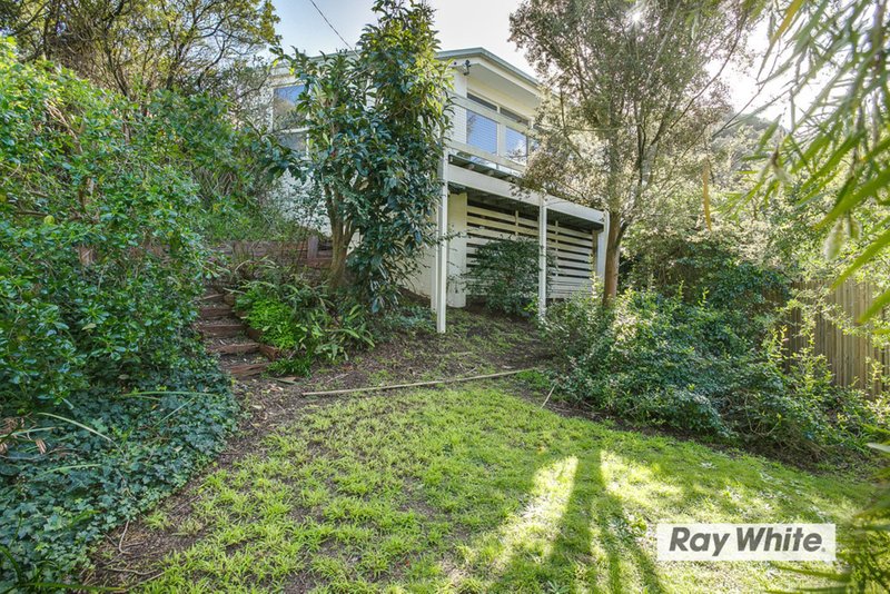 60 Fern Grove, Rye VIC 3941