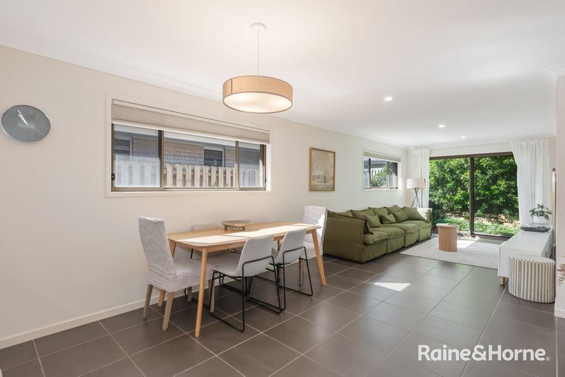 Photo - 60 Fountain Street, Pimpama QLD 4209 - Image 2