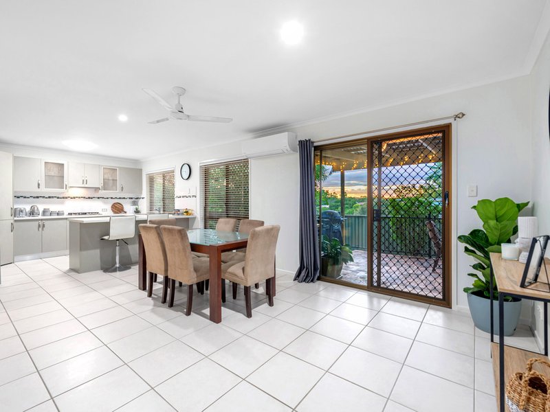 Photo - 60 Gilford Crescent, Albany Creek QLD 4035 - Image 2