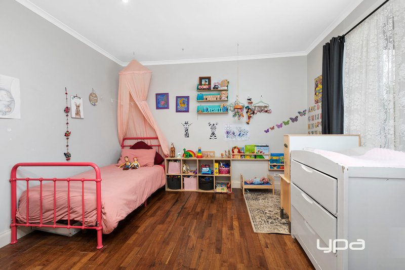 Photo - 60 Gladstone Street, St Albans VIC 3021 - Image 5