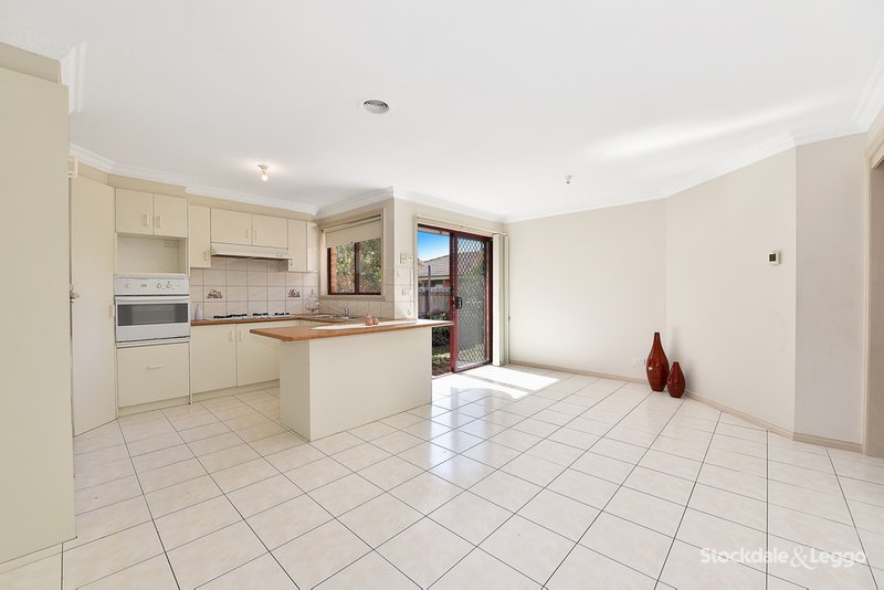 Photo - 60 Halter Crescent, Epping VIC 3076 - Image 3