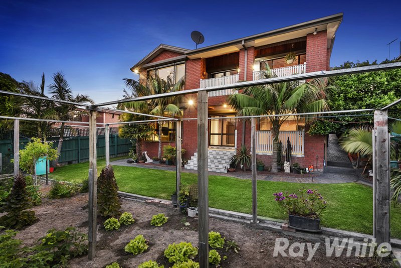 Photo - 60 Haverbrack Drive, Mulgrave VIC 3170 - Image 10