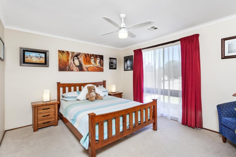 Photo - 60 Herron Crescent, Latham ACT 2615 - Image 19