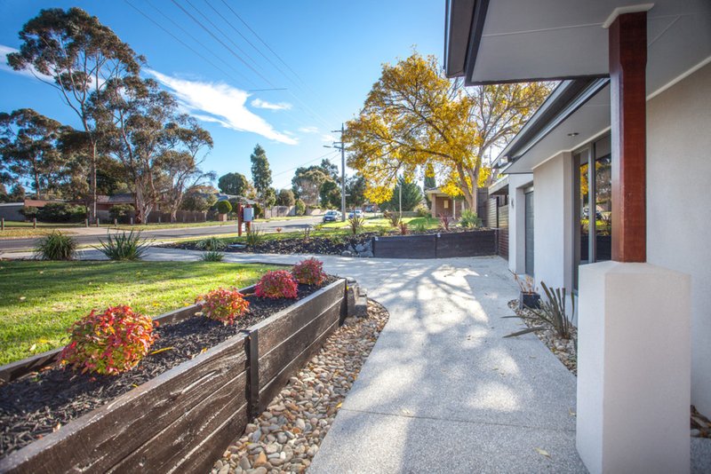 Photo - 60 Heysen Drive, Sunbury VIC 3429 - Image 3