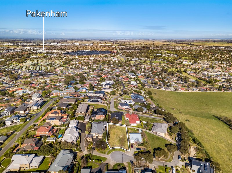 Photo - 60 Highland Drive, Pakenham VIC 3810 - Image 3