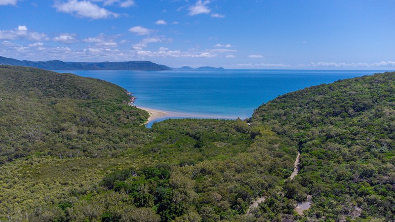 Photo - 60 Howard Street, Cooktown QLD 4895 - Image 3