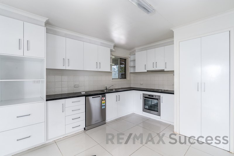 Photo - 60 Jennifer Crescent, Darling Heights QLD 4350 - Image 4