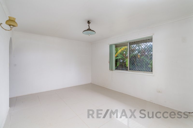 Photo - 60 Jennifer Crescent, Darling Heights QLD 4350 - Image 8