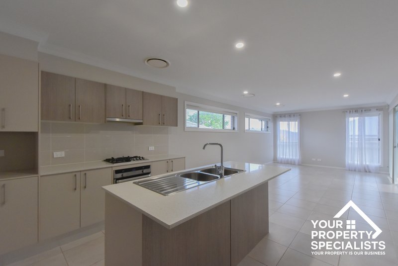 Photo - 60 Jennings Crescent, Spring Farm NSW 2570 - Image 2