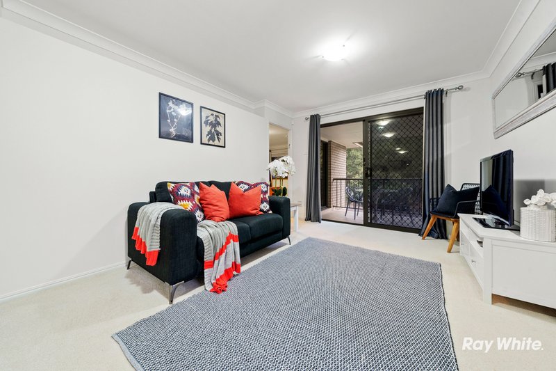 Photo - 60 John Markwell Parade, Daisy Hill QLD 4127 - Image 9