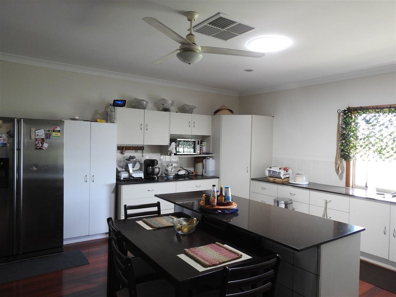 Photo - 60 Katherine Street, Dalby QLD 4405 - Image 3