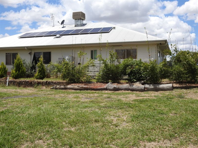 Photo - 60 Katherine Street, Dalby QLD 4405 - Image 5