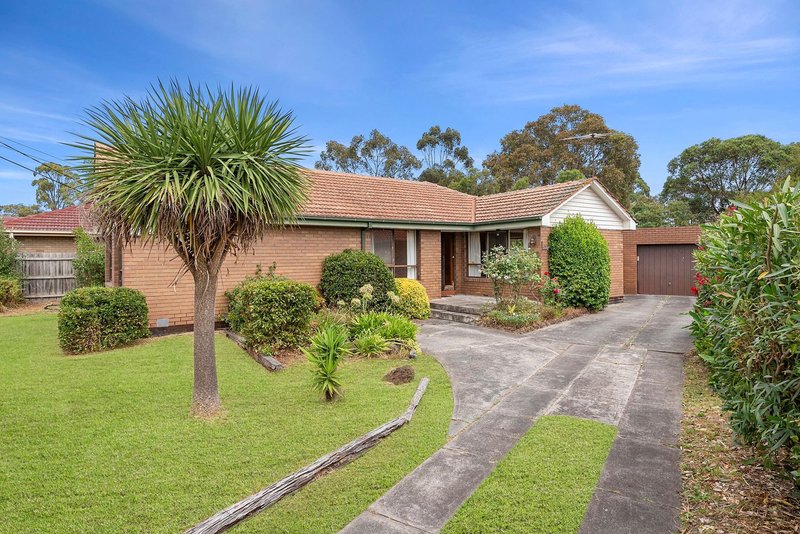 Photo - 60 Kingsclere Avenue, Keysborough VIC 3173 - Image 2