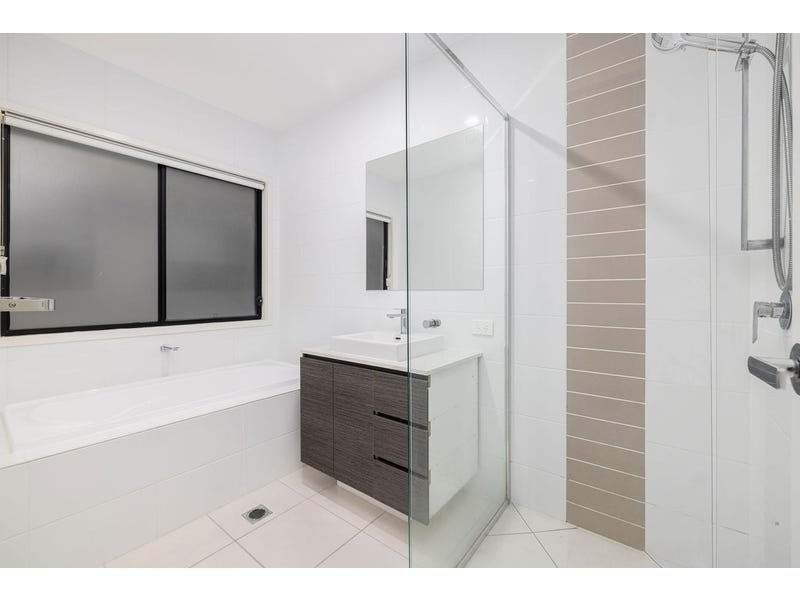 Photo - 60 Kookaburra Circuit, Rochedale QLD 4123 - Image 7